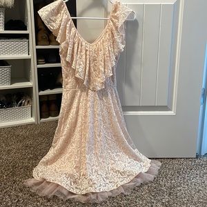 Light pink fitting dress